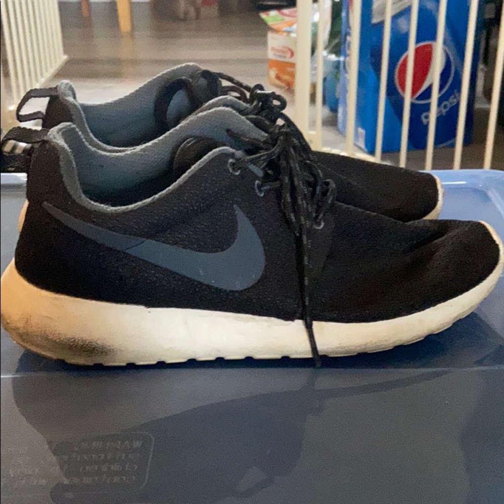 Nike Rosh Run - Picture 2 of 4